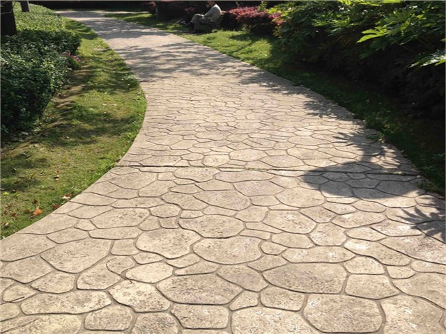 压模地坪的清洁和抗污设计