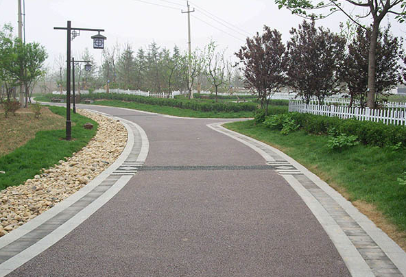 混凝土透水地坪性能特点有哪些？